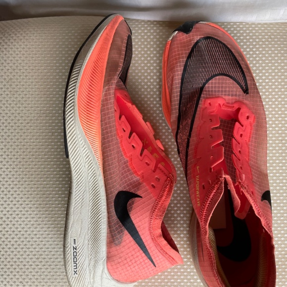 Nike women’s sz 9-ZoomX Vaporfly Next% Bright Mango - Picture 5 of 5